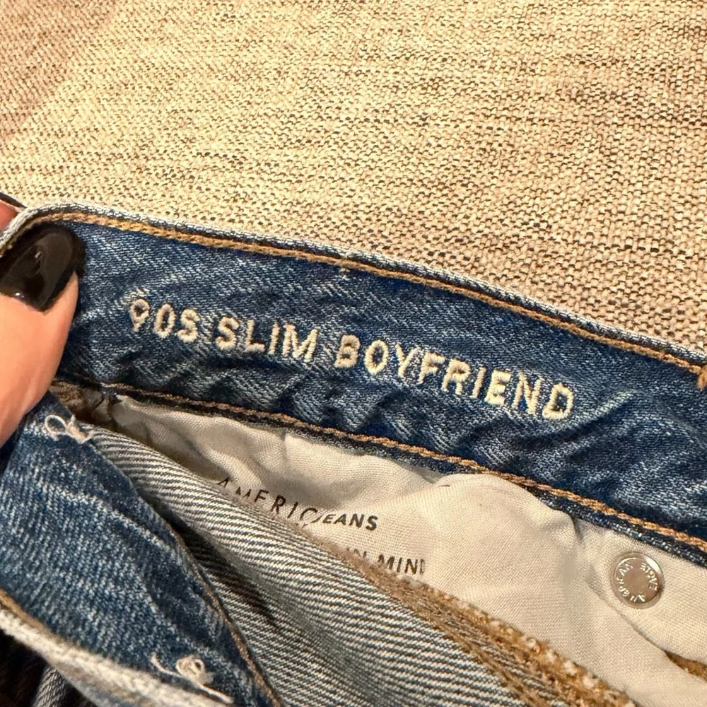 American Eagle Outfitters 90s Slim Boyfriend Jeans - Picture 3 of 7